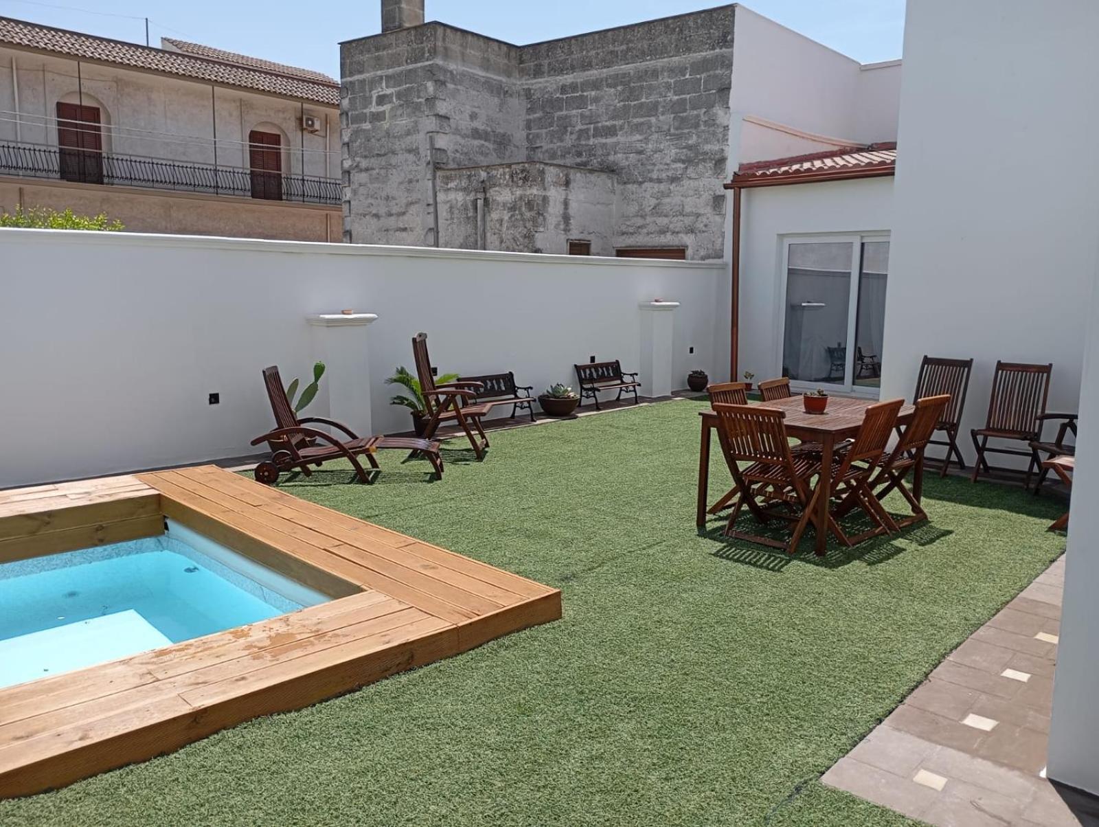 Bed & Relax Villa Lizzano  Exterior photo